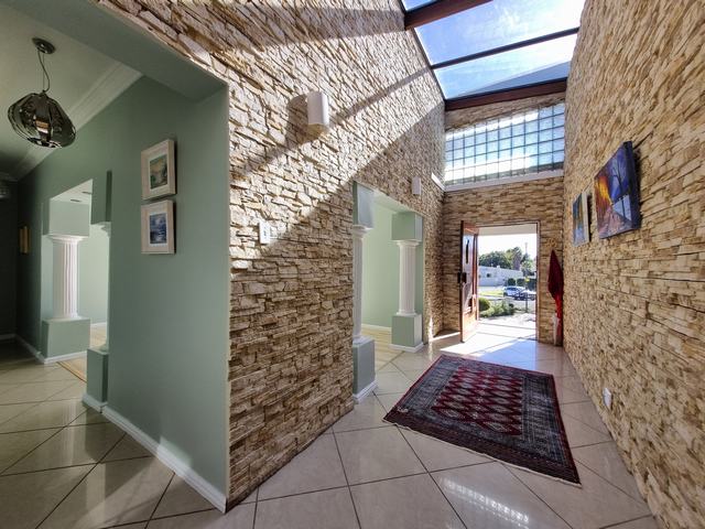 5 Bedroom Property for Sale in Wolseley Western Cape